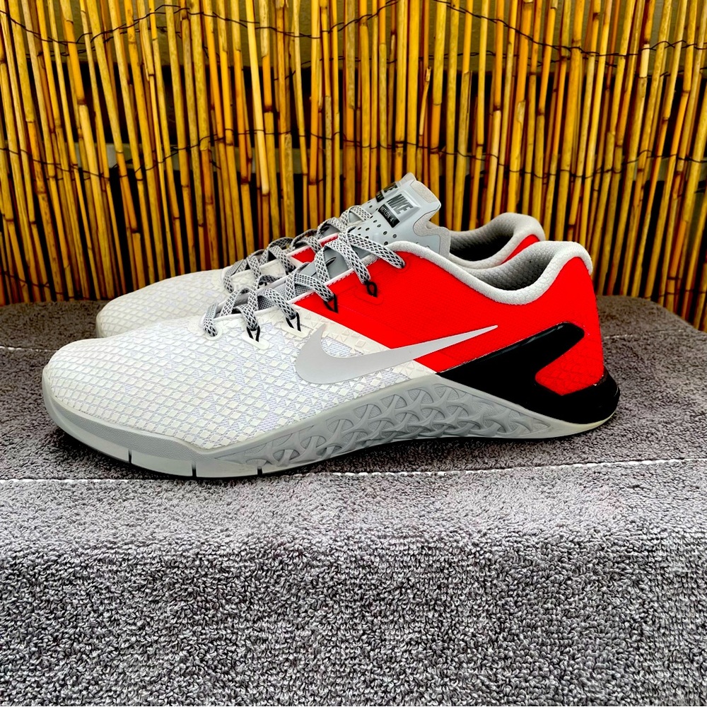 Nike Metcon 4 iD multicolor Size 10.5 Excellent condition!
